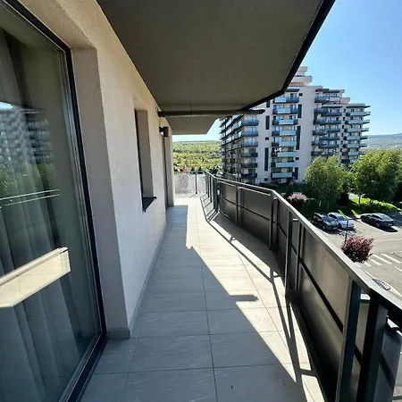 Grand Park Brown Iulius Mall